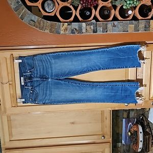 Madewell Cali Demi-Boot Cut Jeans Distressed Blue Raw Hem
